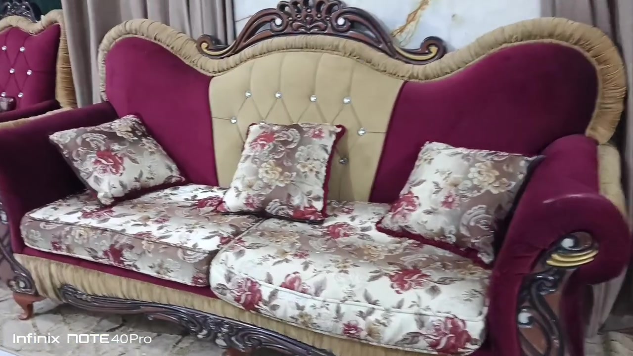 تخم تزكام ملكي مستخدم نضيف عشر نفرات خمس قطع مكاني ناحية الصلاحيه شاميه مشروط من اي ضرر ***********
