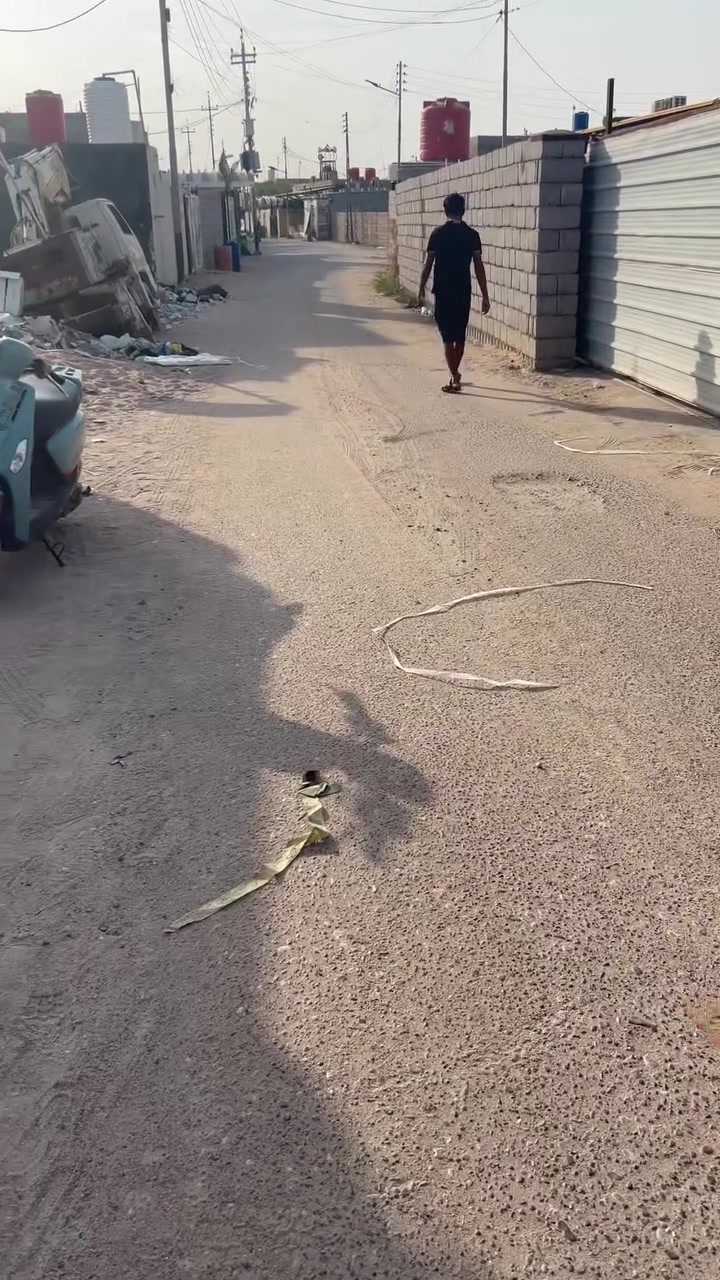 بيت البيع عنوان البصره ابو الخصيب مكان كلش حلو مساحه ٢١٠ متر سعر ١١٠ وبي مجال تصل ***********
