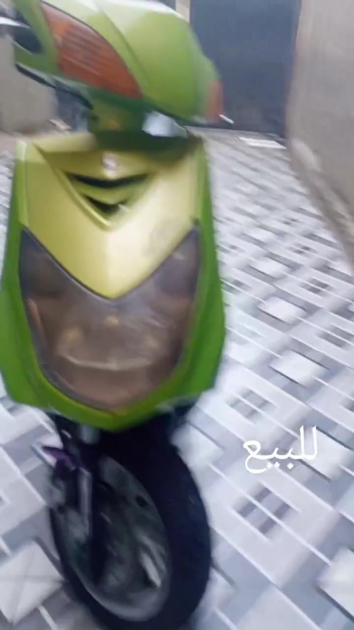 السلام عليكم دراجه سكنس للبيع نظيفه ماكينه ناعمه سبعه ومعدل بها شغلات بسيطه شرايه سعر  325 وبيها مجال قليل مستعجل على بيعتي***********
