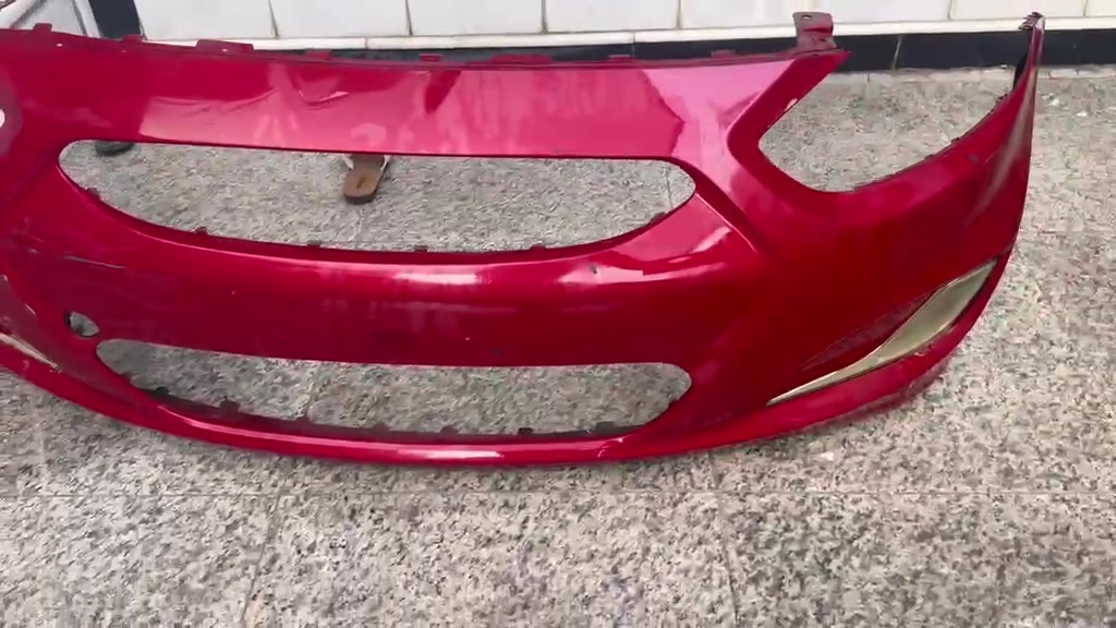 السلام عليكم
غراض اكسنت امريكي 
دعاميه اماميه بيها ملاحظات بسيطه مع الكشافات 50
جامة لايت جهة السايق مابيها اي كسرمحتاجه بوليش ب20
هورنات بلاديه 10
فريز شغال 30
مروحه شغاله ب25
مكانهن بالحله بالمركز 
للاستفسار الاتصال على الرقم ***********
وموجود بي واتساب
