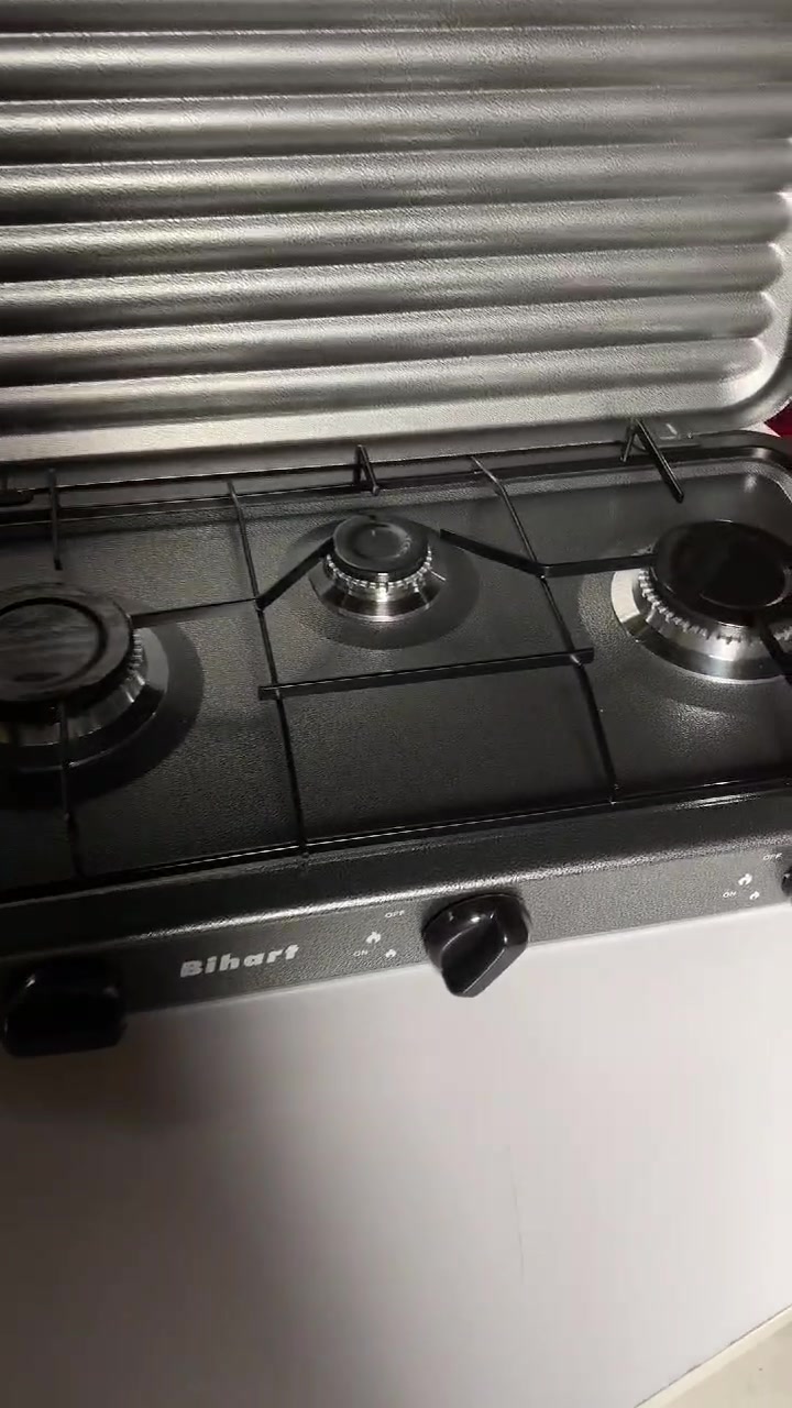 🔥🍳 طبخ سريع بكل مكان ويا طباخ الغاز العملي من Bihart!

تصميم فاخر وصغير، مثالي للبيت والرحلات، يوفر طبخ سريع وأداء قوي مع استهلاك قليل للغاز 💨

خفيف وسهل الحمل، مناسب للمطابخ الصغيرة والسفر 🏕️✨