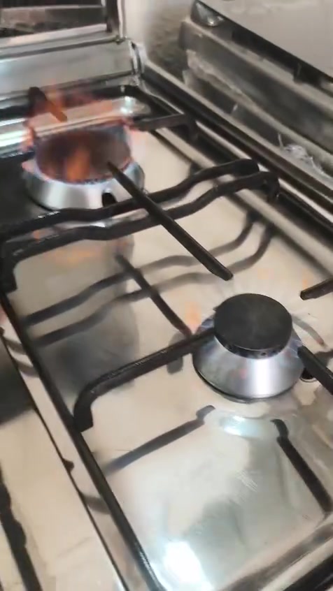 طباخات باله خمسه وربع مشاعل  شرط الشغل جميع النوعيات موجوده اسعار مناسبه ناصريه قرب سجن الاصلاح ***********
