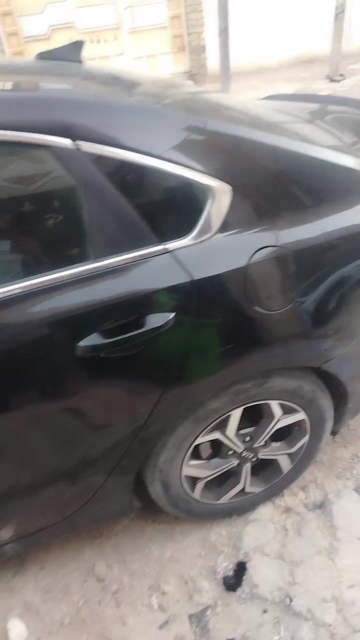 السلام عليكم كيه فورتي للبيع موديل ٢٠١٩ كير محرك تبريد مقفولات فقط جاملغ مبدل وبنيد جارد بي شويه معجون مابيها دواخل حساسات كلها تشتغل بجم شواصي مقفولات ماشيه١٧٠ سنويه جديده وهزه جديده سيارة ب اسمي رايدها بشده و١٢ وبيها مجال
***********
مكاني الغزالية

