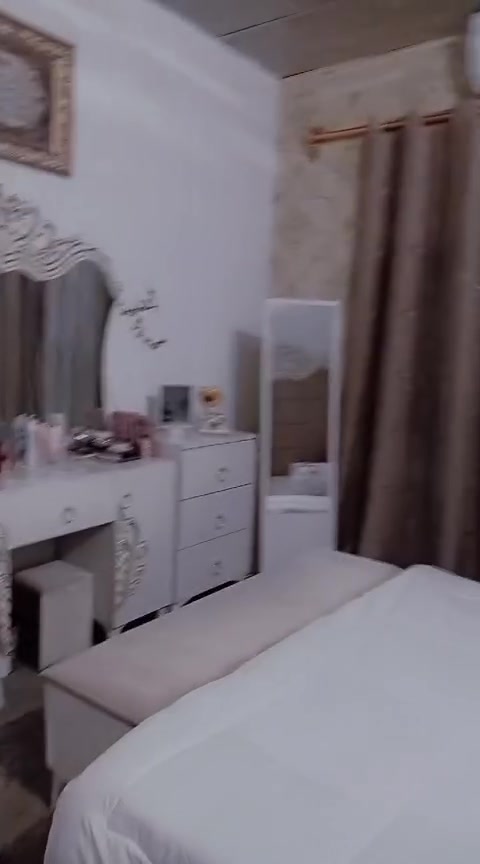 غرفة نوم • جديده • مستعمل شوية