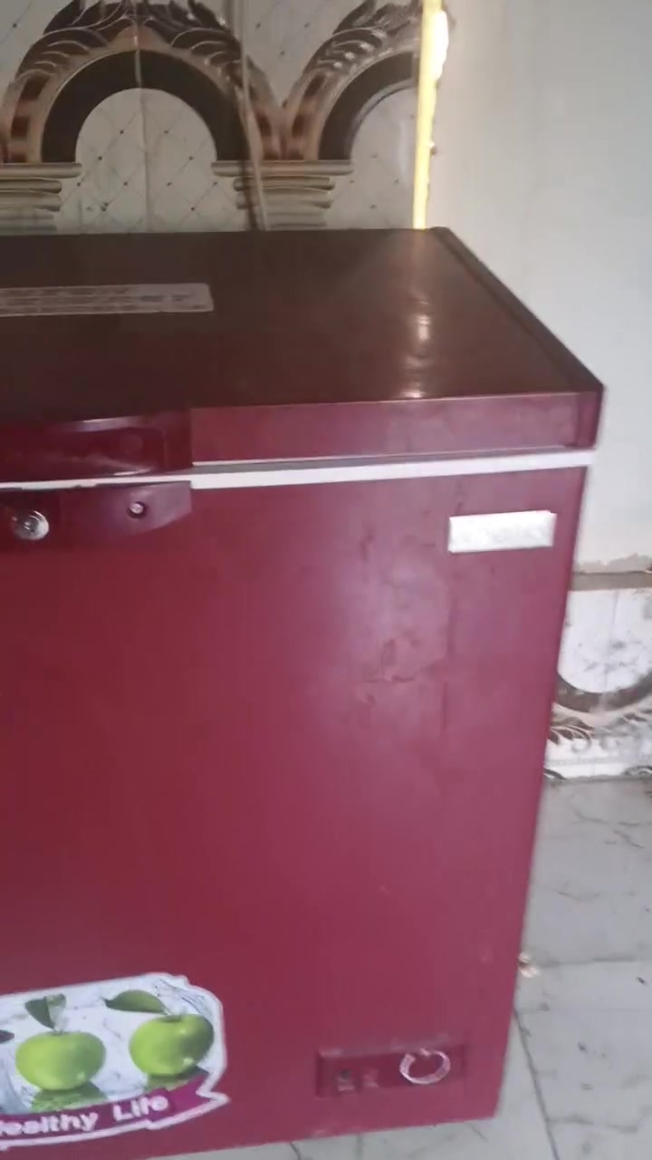 مجمده جديده صار سبوع من اخذتهه للبيع السعر 125 بيهه مجال قليل
***********
