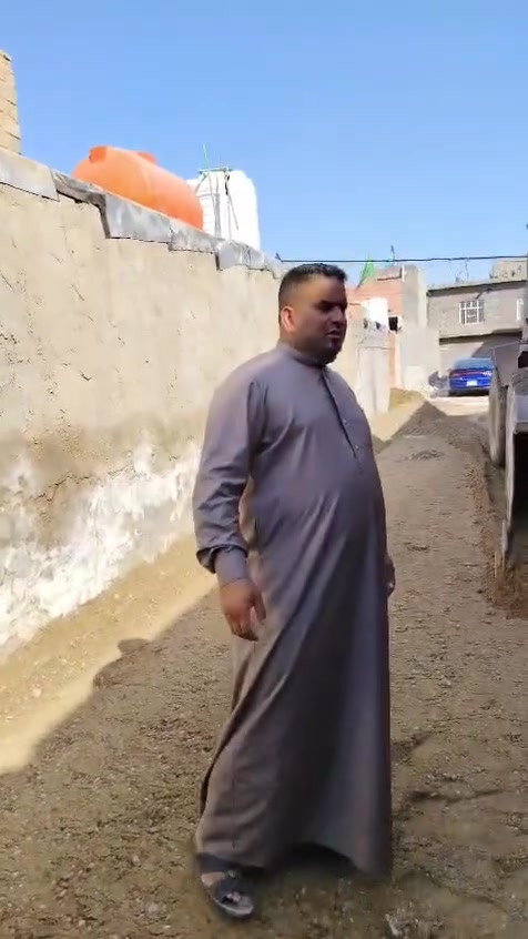 السلام عليكم يوجد لدينا بيوت وقطع اراضي للبيع كافة المساحات العنوان بغداد مدينة الصدر الحميديه شارع سيد عوده الاتصال ***********
