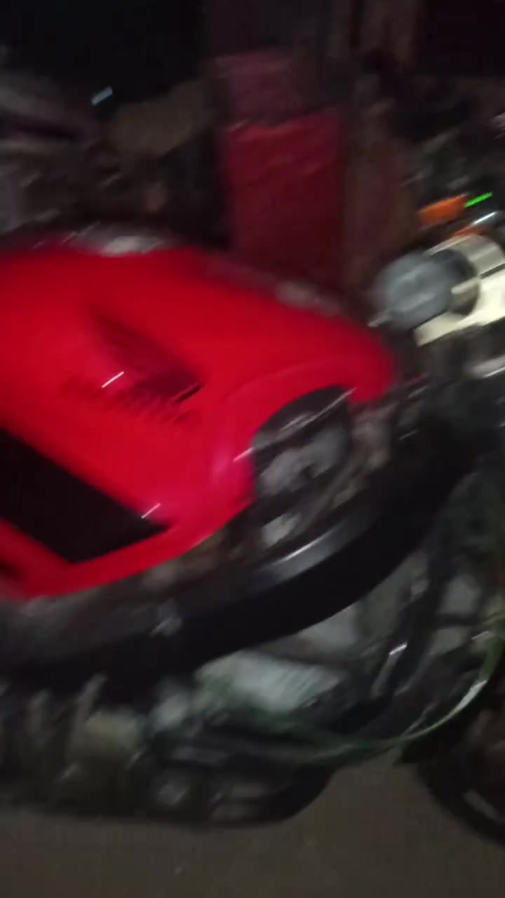 🏍️ للبيع دراجة هوندا F4i ❤️‍🔥600
نظيفة وحالتها زينة، مكينة تشتغل وقيادتها ممتازة.
شرط الشلعه او معدل ممتاز جدن والله 4البطناش والله والله 
الدراجة مثل ما موضح بالصور، الفحص والمعاينة للجادين فقط.
💰 السعر: [15]
📍 المكان: [بغدادالمدائنسلمانباك]
📞 للتواصل: [***********]
للجادين فقط، والبيع على السوم/السعر النهائي حسب الاتفاق.
