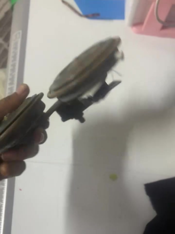 للبيع هورن سيدان فيشه سوده ناعم يخبل
السعر 100
***********
