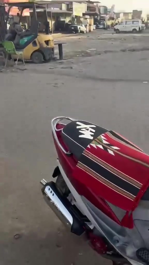 سلام عليكم دراجه ماكس منغولي للبيع الدراجه مامفتوحه وعل هاي نضافته وياه ويل وياه كفرات /ب600قفل متوازي عل بيعتهه /بس عل هاذه الرقم ***********/ بدون مراسله ❌المو شراي ليتصل✅
