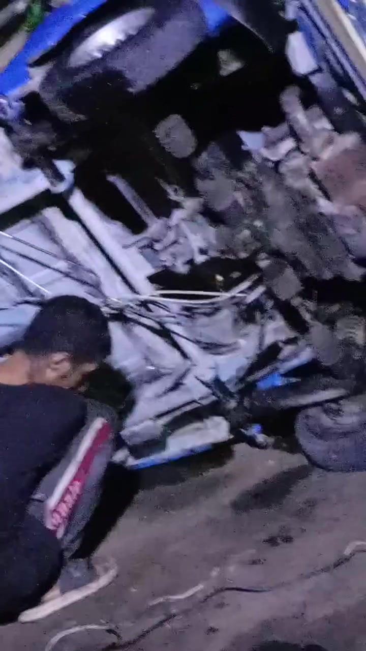 البيع مديل ٢٠ مال جناي والله لا بيع ولا شراي ***********
