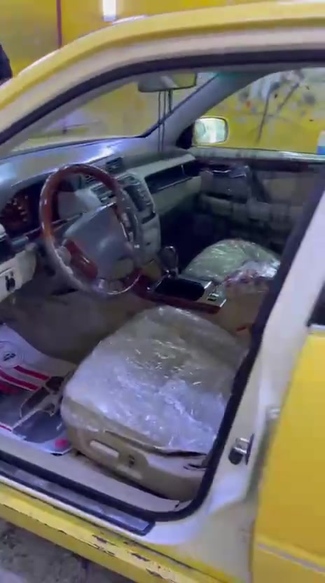 ملكه 2002 اصل كرستال ديفور الكبير خطه نجف بغداد قماره رقم الماني قرار 48 باقي بس الكمرك ابيع وكاله فقط 
مصفره هيئه وغرامات 
مكاني النجف الاشرف 50 وبيه مجال 
مكينه  كارتون اول امس شاده
***********
