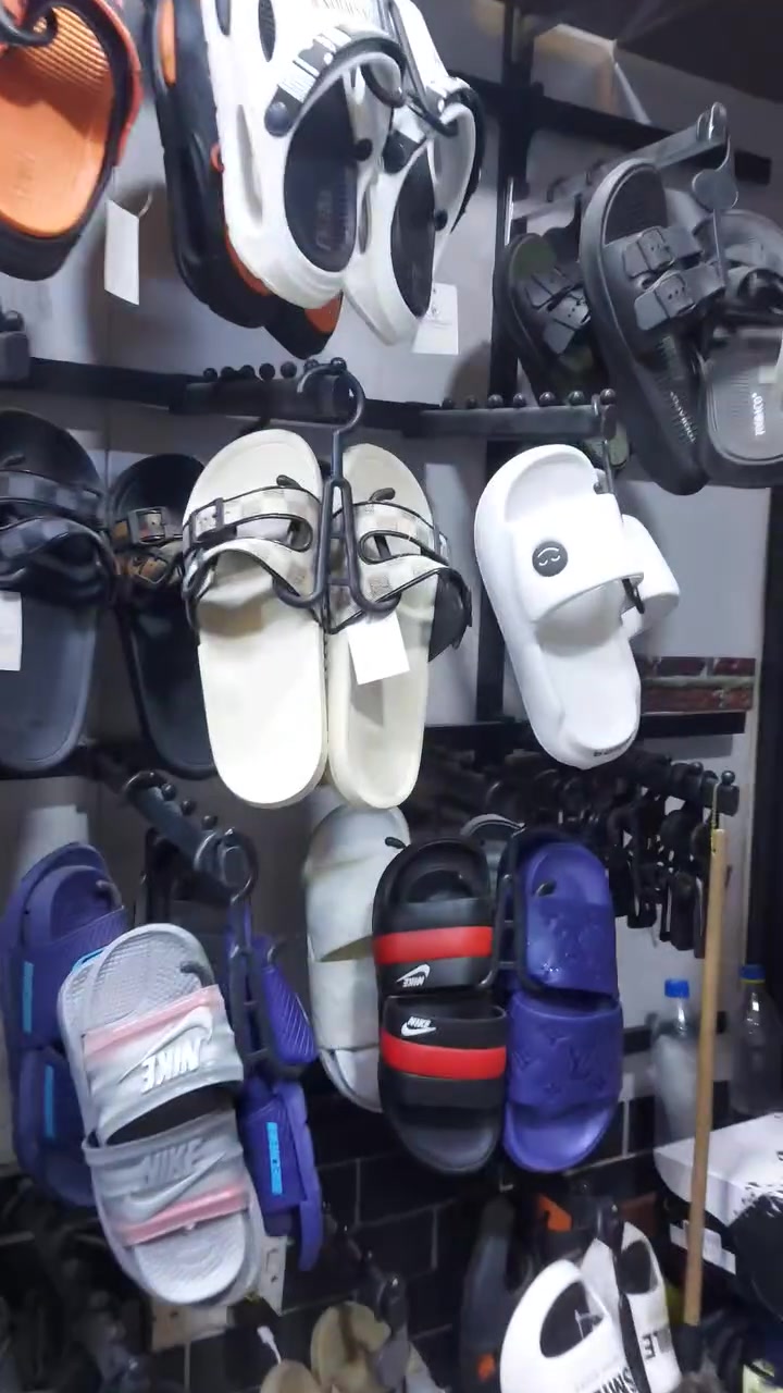 محل Black shoes مختص بالاحذيه والسلبرات وكل ماتحتاجه القدم😎🔥تابعني لكل جديد وحصري وناري  العنوان بابل_المسيب عمارة النسر واكيد عدنا توصيل لكل أنحاء العراق ***********
محل Black shoes مختص بالاحذيه والسلبرات وكل ماتحتاجه القدم😎🔥تابعني لكل جديد وحصري وناري  العنوان بابل_المسيب عمارة النسر واكيد عدنا توصيل لكل أنحاء العراق ***********

