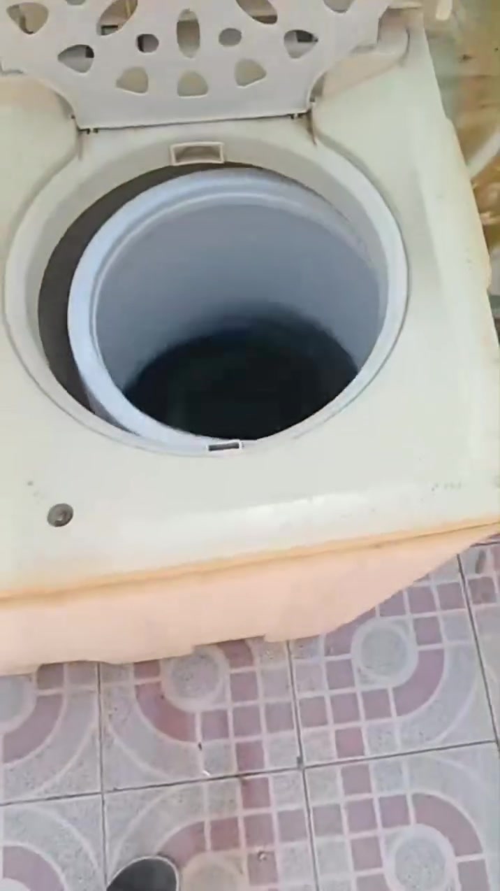 للبيع غساله حجم كبير شرط الشغل 
الشراي  يتصل *********** 👉هاذا رقم راعيه،،  مكلف بل نشر
