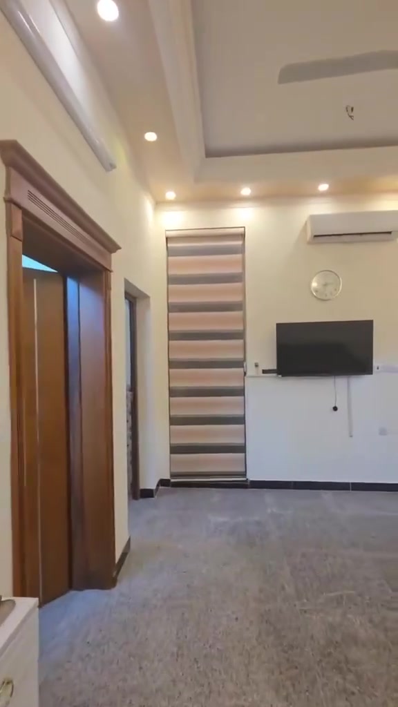 طابق ارضي • غرفتين • مؤثثة بالكامل