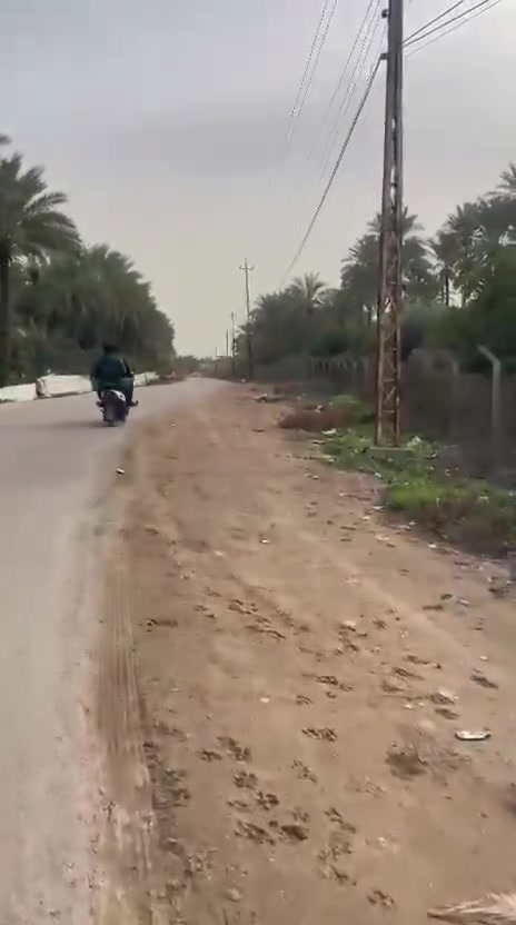 السلام عليكم اخوان ٣٠٠ متر في منطقه الراشديه على جهه اليمين من الراشديه تقريب ٧٥٠ متر من الوقف البستان ملك صرف الوجه ٤٥ ونزال ١٢٥ واقع حال ٤٥٠٠ متر عل شارع الرئيسي الرابط  من الفلكه الراشديه الحد اخر شي بالراشديه بستان برتقال كامل  التفاصيل داخل الفيديو السعر ٦٠٠ وبي مجال ويا صاحبها الاتصال على هذه الرقم ***********
