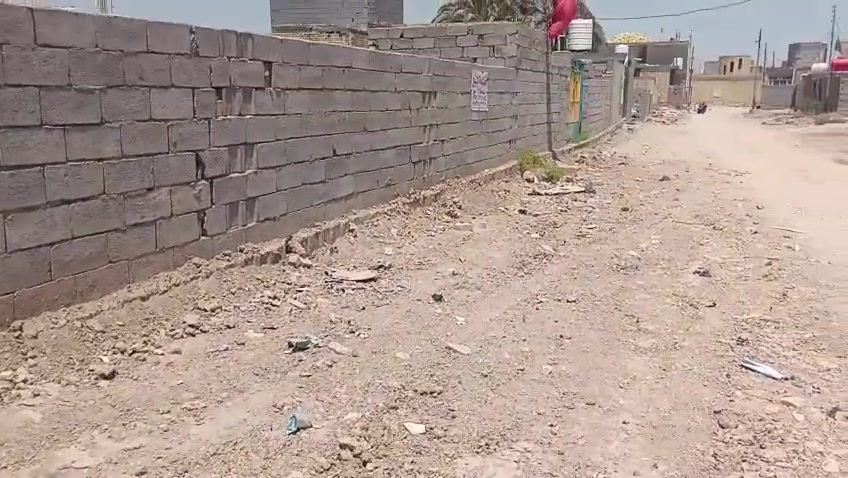 السلام عليكم قطعه 600متر للشارع عرضه 12متر/ وجه 30  نزال20 فرع ابؤ لماش فرع  الصيدليه الثانيه تواصل على الارقام تاليه
*********** 
***********
