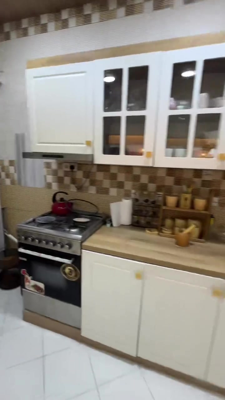 إعلان شقة فاخرة للإيجار – المنصور

🏡 شقة مؤثثة أثاث ديلوكس – طابق أول
✨ غرفتين نوم + مطبخ + صالة + خدمات
🔒 عزل تام وخصوصية عالية
🚗 كراج خاص يتسع لـ 3 سيارات
🛋️ صالة مجهزة ومؤثثة بالكامل
📍 المنصور – حي المهندسين
📍 خلف مطعم سماج الريف وقرب جسر اللقاء

👨‍👩‍👧‍👦 مناسبة للعوائل حصراً
📞 للاستفسار والتفاصيل: ***********
