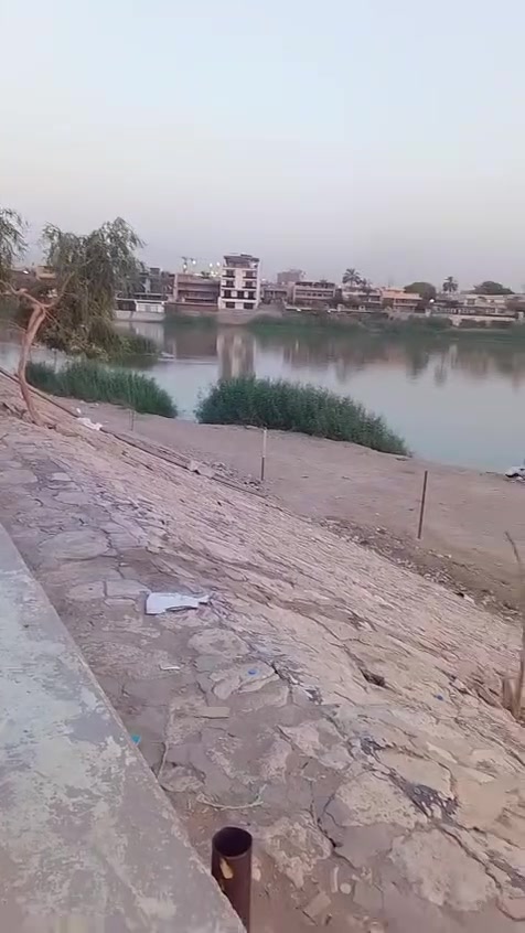 بيت رهن الكريعات جامع الصفاء سعر 15مليون بل شهر 50الف 3غرف نوم استقبال طابقين عكاده قرب الامام الكاظم قرب جسر العبره ***********
