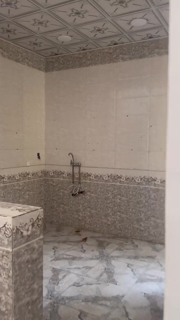 يالله السلام عليكم بيت مساحه ٥٠متر طابق ونص للإيجار قرب مدينه ألعاب السندباد  بناء جديد. الاستفسار الاتصال 
***********
