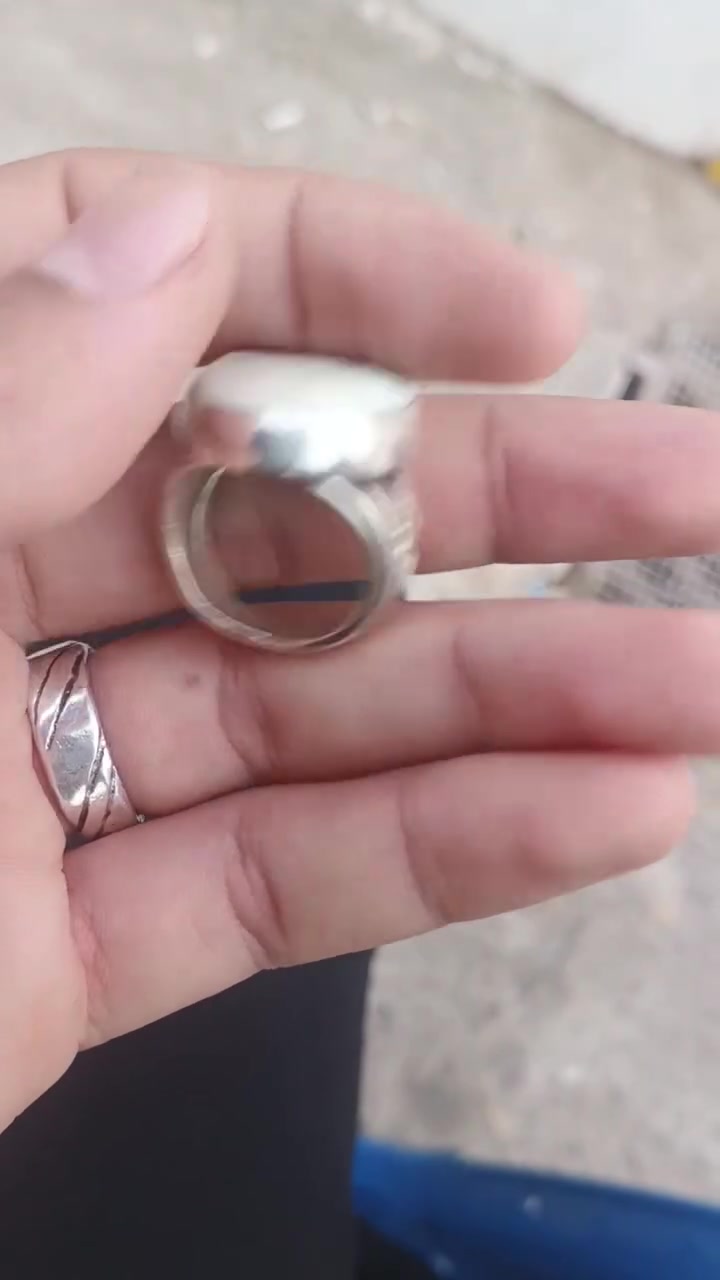 بس رقم • بدون تفاصيل