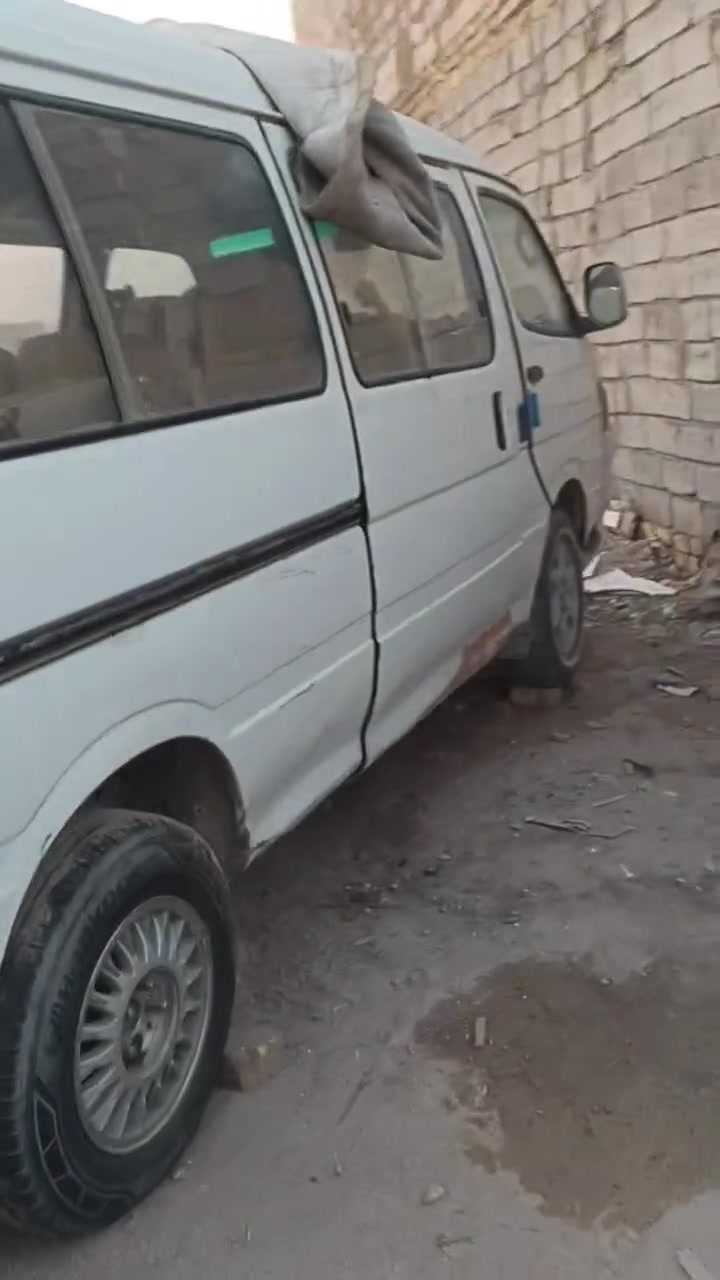 سلام 👋عليكم سياره فتون محرك ونجي2400 عاوزها بس كور موديل2023 السعر23وبيها مجال الشراي يتصل ***********
