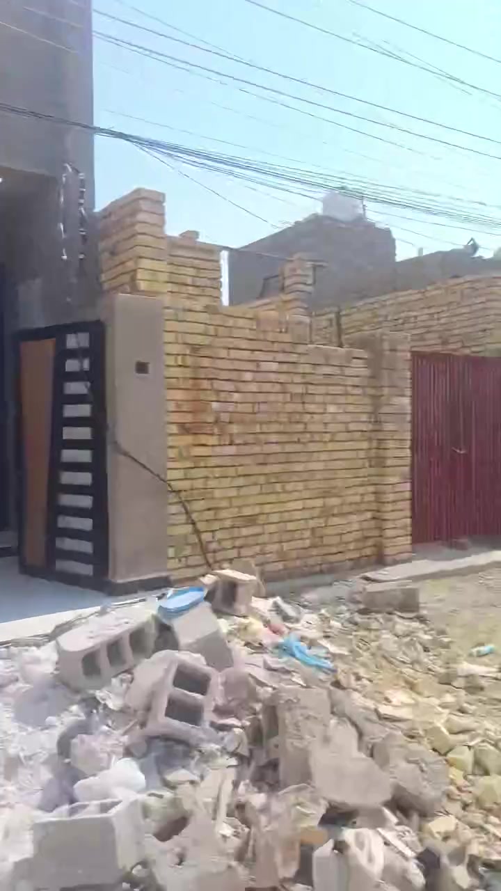 🏠 مشتمل للبيع في الكوت – حي الخضراء
مشتمل مساحة 5 × 20 متر، يتكون من:
استقبال
هول
مطبخ
منور
غرف نوم
صحيات خارجية وداخلية
بيتونة كاملة
📍 الموقع: الكوت – حي الخضراء
📞 للاستفسار والتفاصيل، التواصل على الخاص.اواتصل***********
