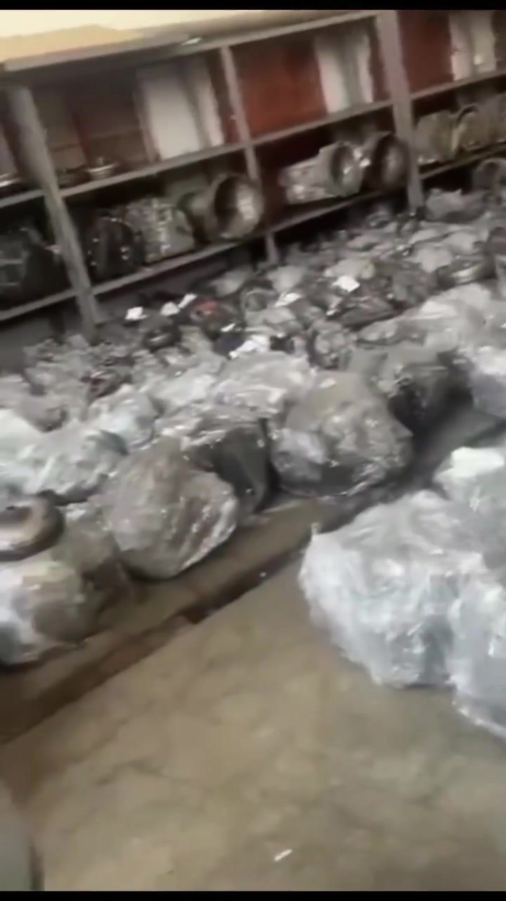 معلومة سريعة ممكن تفيدك وتوفر عليك وقت ووقت غيرك 🛠️💡
يوجد في عالم الكير الاوتوماتيك جميع انواع الكيرات جميع الموديلات .
أحفظ الفيديو عندك للضرورة، ولا تنسى تشاركه ويا أصحابك! 📲
الموقع 📍 بغداد -بوب الشام قرب الاقواس مقابل هزة مرور الحسينية 
للاتصال
 رائد ***********
مصطفى ***********
#هندسة #viral #سيارات #cars #cars
