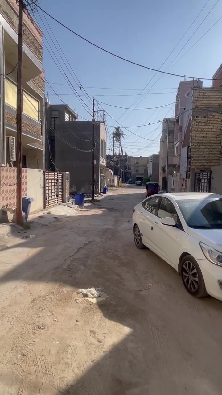 بيت للإيجار مساحته ٨٠ متر متكون من ٣غرف نوم وصاله ومطبخ وصحيات للاستفسار ع رقم ***********
