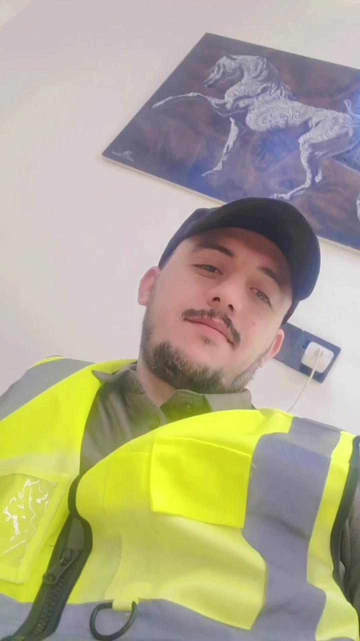 المهندس زياد العاني للتأسيسات الكهربائية
*********** و ***********
اي استفسار الإتصال على الأرقام اعلاه
نافذتك نحو بداية مشوار جديد و بداية مشروعك التجاري و منزل العمر بكل امان ان شاء الله من حيث توزيع الاحمال الكهربائية و الأحمال المستقبلية و النقاط الكهربائية و تحقيق انارة تلائم مشروعك بلمسات جميلة و نظامية..
#ضمان_و_امان #كهرباء #كهربائي #تأسيسات #ديكور #طاقة_شمسية #هندسة_كهرباء #مهندس #الكهرباء #انارة #سويجات
