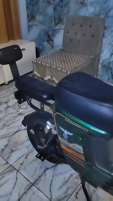 R9 • بطاريات ٢٠٢٦ • شاشة شغّالة