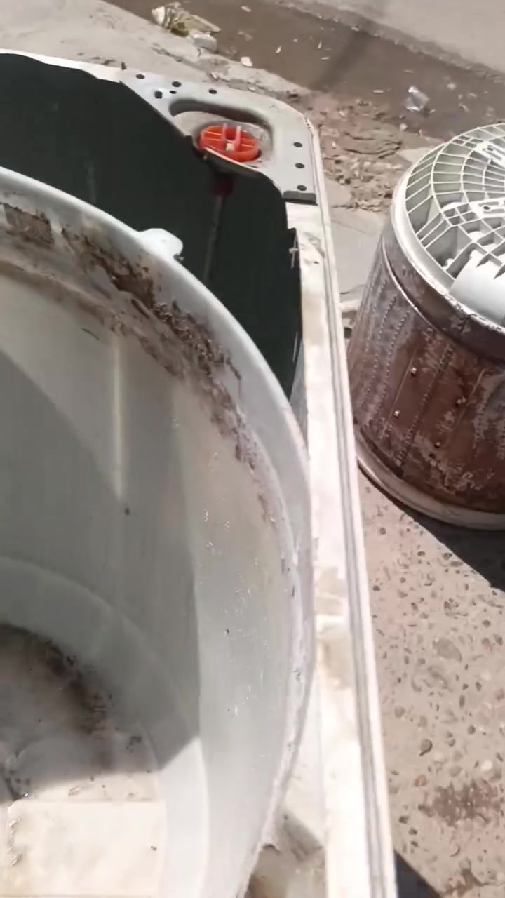 🔧⚙️ صيانة العامري لصيانة الغسالات الاوتماتيك ⚙️🔧

📢 عندك مشكلة بغسالتك؟
🔹 ما تصرّف المي؟
🔹 ما تعصر؟
🔹 تطلع أصوات مزعجة؟
🔹 توقف فجأة؟

لا تحتار 👨‍🔧
إحنا نوفرلك صيانة سريعة ودقيقة بأفضل الأسعار 💯
خبرة طويلة وتصليح جميع أنواع الغسالات الأوتوماتيك والعادية ✅

📞 للحجز والاستفسار:
***********

خدمتنا سريعة داخل جميع المناطق 🚗
#صيانة_غسالات
#تصليح_غسالات
#غسالات_اوتوماتيك
#صيانة_الغسالات
#فني_غسالات
#إصلاح_الغسالات
#صيانة_أجهزة_منزلية
#غسالة
#صيانة_المنزل
#خدمة_منازل
#العراق
#بغداد
#تصليح_فوري
#صيانة_LG
#صيانة_سامسونج
