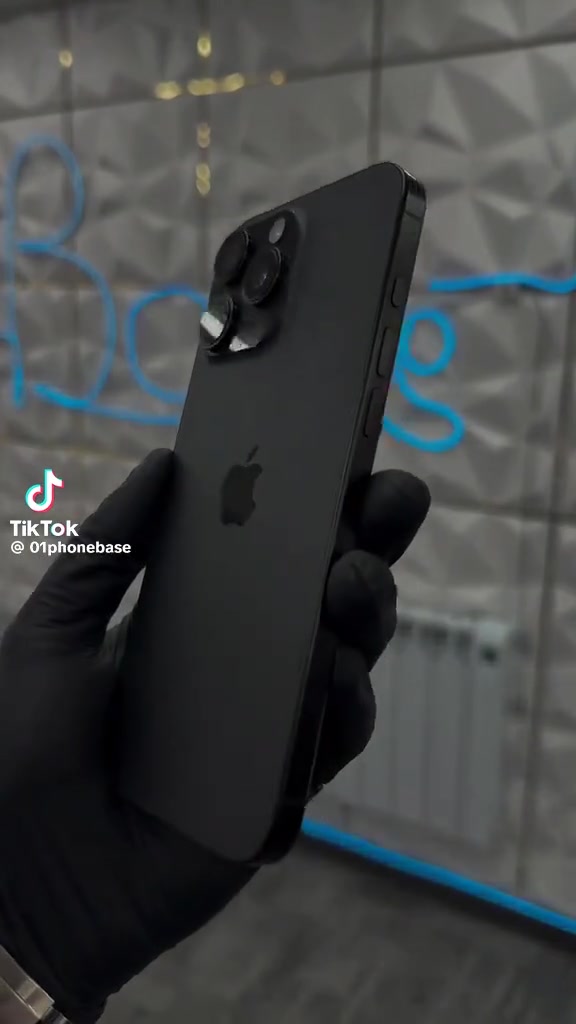 أيفوني 16 برو ماكس جهاز جديد
بطاريه 99 ال ذاكره 256 
سعر مليون و300 
رقم ***********
مكان بغداد مدينه الصدر
