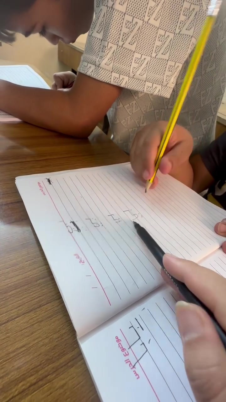 تأسيس الطالب من الصفر الى ان يبدأ يقرأ ويكتب بكل سهولة
معلمة اختصاص بكلوريوس تربية

 (لغة عربية )

تدريس من الاول الى السادس ابتدائي للاستفسار *********** 

❤️السريدات القديمة شارع عشرين ❤️
