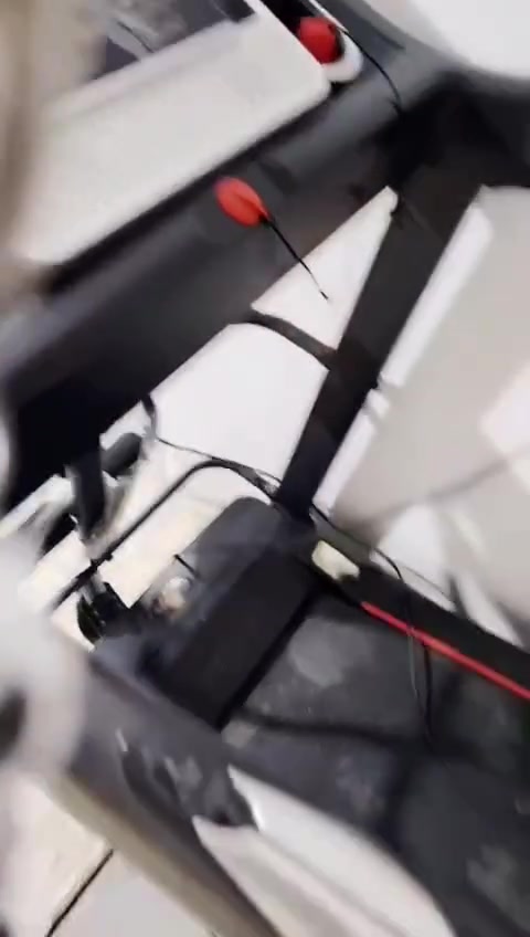 جهاز مشي • كهربائي • بحالة ممتازة