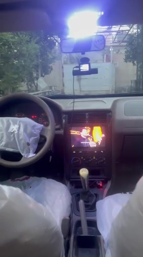 سلام عليكم بيجو الميس موديل 2016 سنوي بسمي تخم تأير جديد دوشمه عامه خط أو بحث مصفرات بيه طخه بل هلال تتفه تبريد ثلج هياه أو غرمات مصفره صار سبوع تشبول عالي شاشه البلاديه مالته كامره داخليه أو خارجيه شغاله حداديه امامي خلفي فول كهربائيات عله وضع شركه سياره ترايه وين ما اي عجبك أو شرط 200 رقم نكليزي   سعر 37 احول اب اي محافظه اجي احول سكن بغداد مدينة الصدر قطاع 11رقم الهاتف ***********

