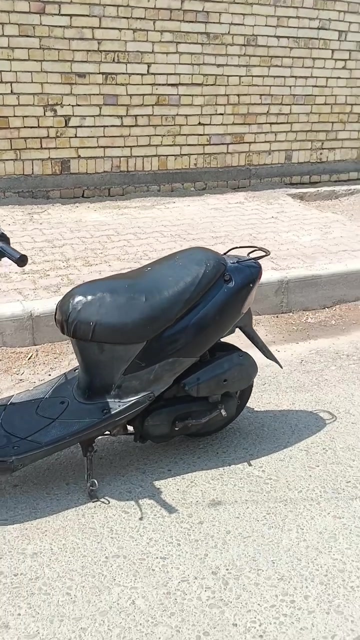 سلام عليكم شباب ساسوكي رياضي للبيع دراجه حلوه وخير من يم الله نكره سلف لايت ثلجي كل الغراض بيهه تفصيخ اصلي شادلهه كابريته تفصيخ سلف تفصيخ عقل تفصيخ صلنصه ام الكاتم الصليه كله بيهه تفصيخ اصلليي مكاني ميسان المجر الكبير السعر 250 وبيهه مجال اتصال واني خادم ***********
