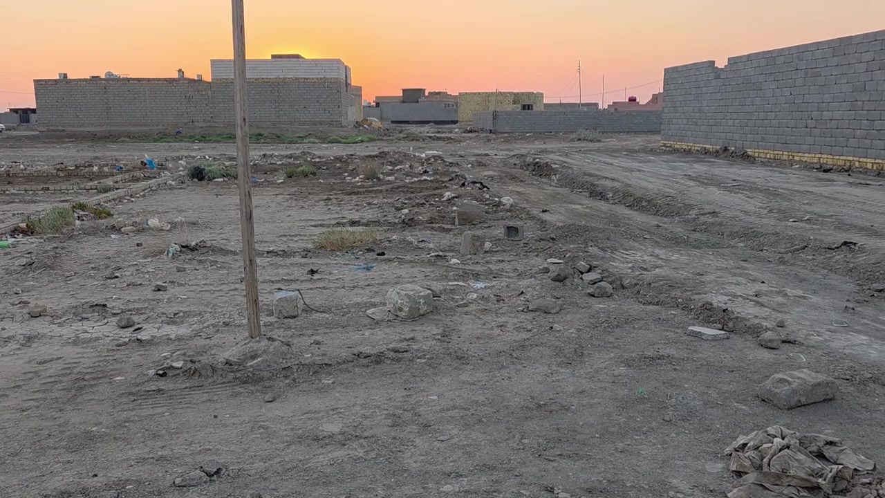 قطعه ب الصخين شارع صاحب العصر والزمان مساحه ٢٠٠م للبيع/***********
