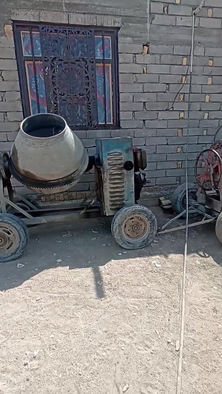 سلام عليكم خباطات ثنين جاهزات للشغل وحده عوزه زنجيل فقط شرط الشغل عرباين ودرابات جاهزات للشغل وبخدمت الشراي مكان ناصريه سوك الشيوخ لاتصال  ع رقم ‏‪***********‬‏
