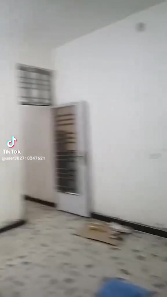 السلام عليكم
مشتملات للاجار منطقة البلديات بضباط ثانيه ٢ اجارهن ٢٥٠
ومشتمل بصحفيين اجاره ٥٠٠ واكو شقه اي استفسار اتصل على هذا الرقم ***********
