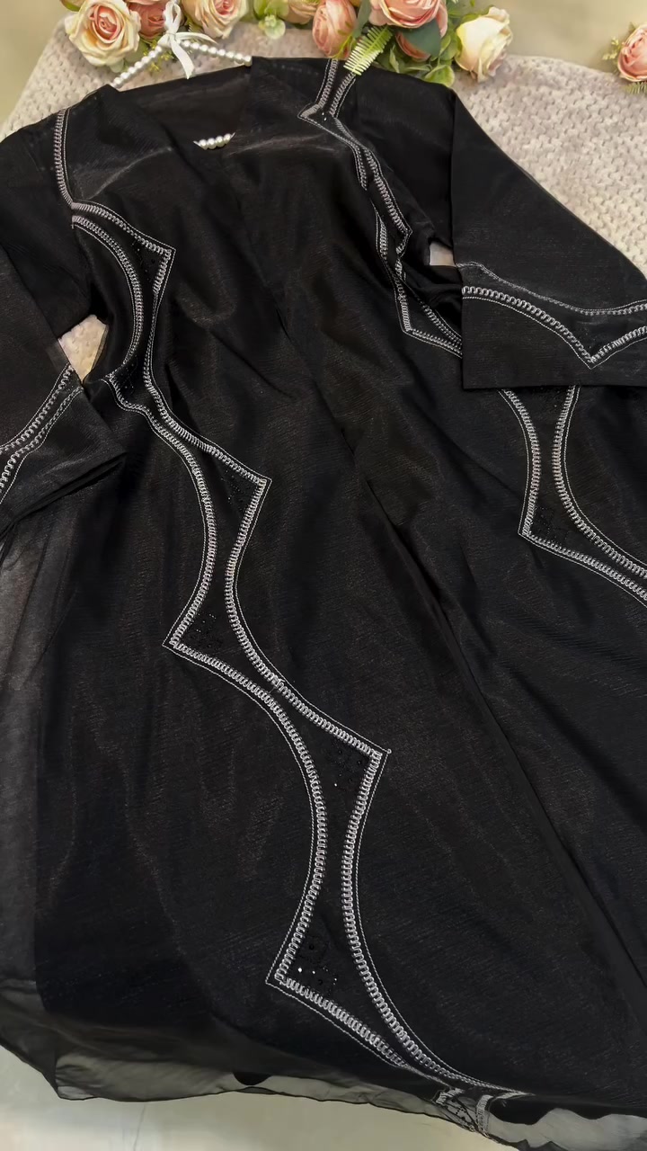 طول ١٥٠-١٥٥
وزن ٧٠-٧٥
