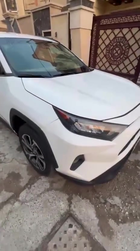 🚨 للبيع — Toyota RAV4 2019 🚨
🔥 راف فور موديل 2019 — وارد أمريكي 🇺🇸
✨ سيارة نظيفة ومرتبة وتستحق المشاهدة

🔹 المحرك: 2.5 بنزين
🔹 القير: أوتوماتيك AT
🔹 الممشى: 150,000 كم
🔹 اللون: حسب الصور
🔹 الحالة: جيدة جداً
🔹 السيارة جاهزة للفحص

💰 السعر: 18,500 دولار
🤝 قابل للتفاوض بالمعقول عند المعاينة

📍 الموقع: بغداد — حي الجهاد
📞 للاستفسار والتواصل: ***********

⚡ للجادين فقط — السيارة موجودة وجاهزة للفحص بأي مكان تختاره.
