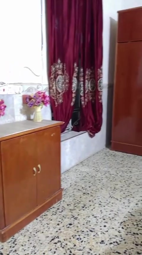 سلام عليكم ورحمة الله و بركاتو 
غرفة نوم للبيع العنوان الانبار الرمادي القادسيه ثانيه. 
السعر 800 و بيها مجال الاستفسار اتصال برقم ***********
