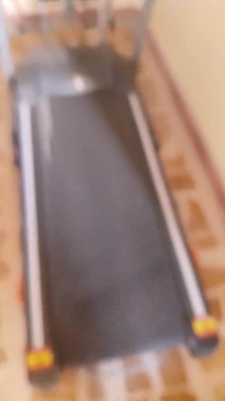 جهاز رياضي للبيع جديد وشرط الشغل السعر 300 الف

