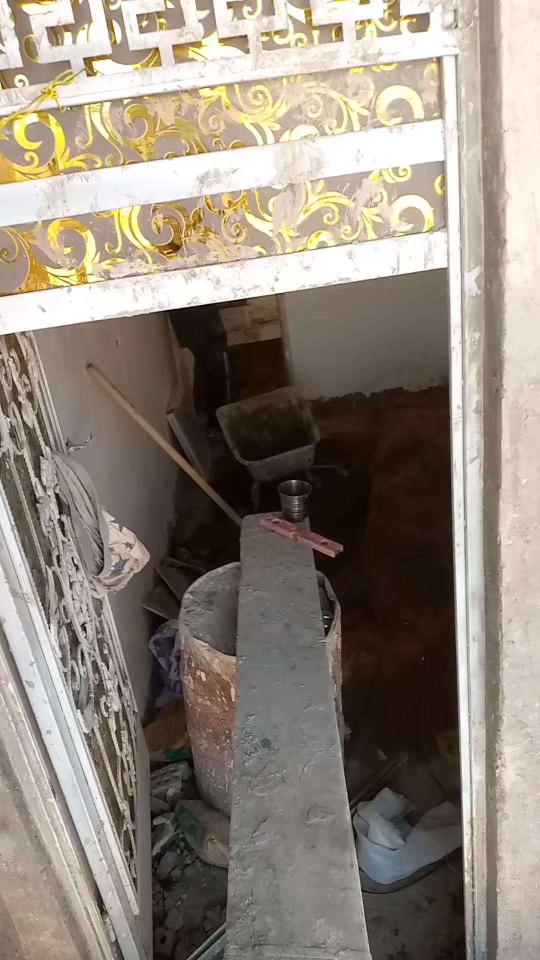 (بلنقد والتقسيط) جاهزين استلام بيوت 🏘️*********** 📱***********📲 شغل هندسة  حسب الموصفات ترميم بيوت كرسته وعمل  بغداد فقط على رقم هاتف او على خاص بآدرة علي الخلفة
