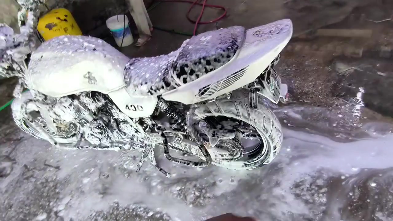 سلام عليكم سيبي فور جيل ثاني مكينه ناعمه تخبل شلعه اول وثاني وثالث تاكل كاع مديل 2004اوراق سعر 1150 مكاني كربلاء *********** يرادله ترتيب شويه

