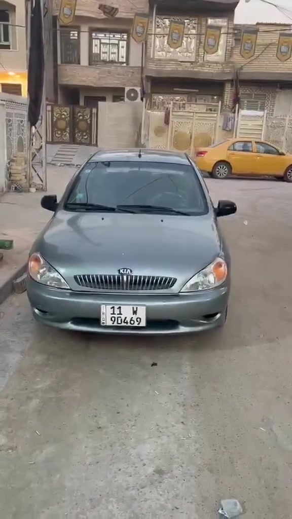 سلام عليكم شباب كيا ريو 2002 مصبوغه عام سياره حمدالله كلش نضيفه الله شاهد داخل يخبل بس بيها شغلات بل فيوزات سعرها 45 وبيها مجال حك جيه مكاني بغداد بياع ***********
