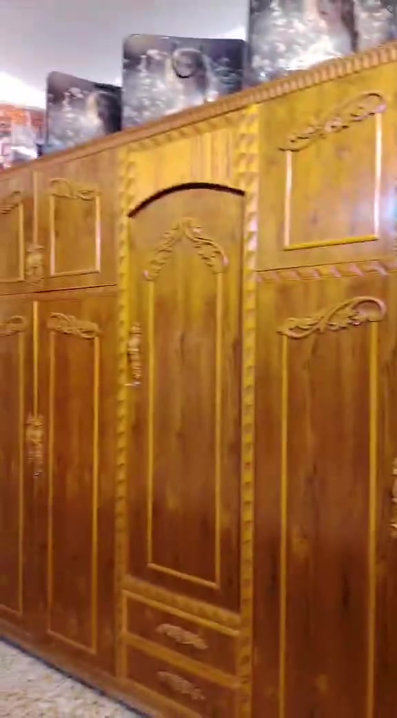غرفه خشب • عراقي • كالجديد