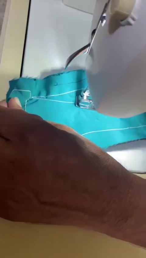 مكينة خياطة براذرز ياباني اصلي استلام اسواق مركزيه نضيفه شغاله مثل ما واضحه بالفيديو سعرها 150 الف قفل 
للاستفسار عالرقم
***********
