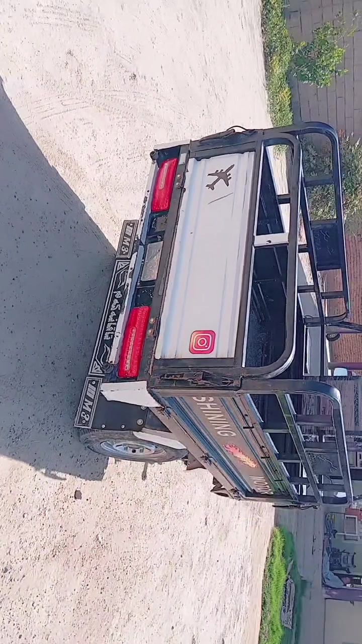 سلام عليكم رقم*********** ستوتة ام طير دبل محجر موديل 23 📦📦اوراق كامله ؤبليته بيهه كهربائيات كله شقاله اشاير بكلايتات دشبؤل شغال نكره سلف تخم تايرات جديد برقي ما بيه نقص قطرت صبغ ما بيهه قطرت لحيم ما بيهه مكاني ديالى حمرين سعر خاص خابرني ؤتدلل 📞💯💙💯
