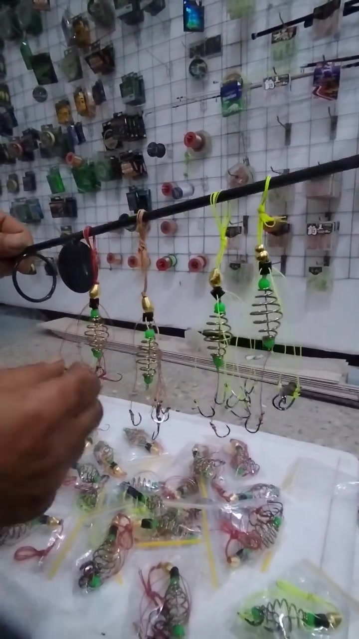للبيع • قطعة